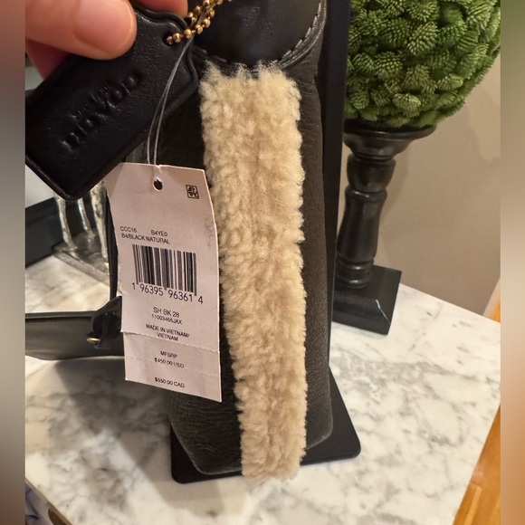 Coach - Shearling Brooklyn 28 NWT - Black Leather & Shearling w/Removable Pouch - Picture 5 of 14